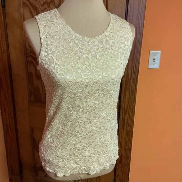 Vtg Y2K Lace Tank Top Medium Cream Sparkly Sleeveless Sheer Floral Overlay USA - Picture 6 of 11
